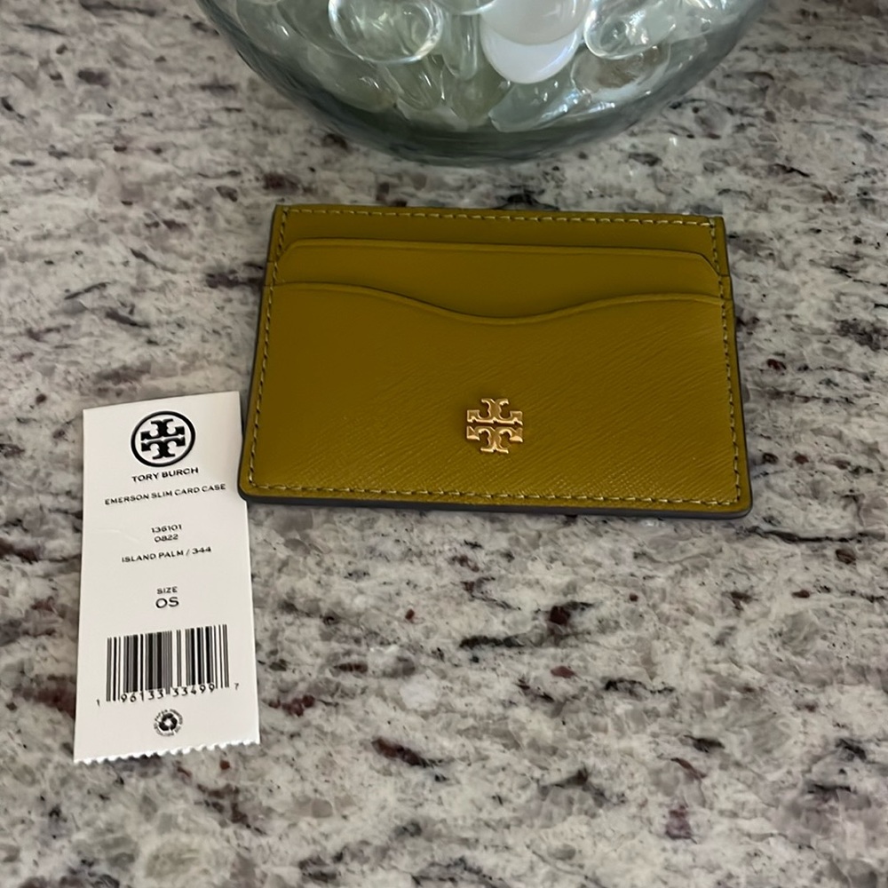 Almost new Tory Burch card case